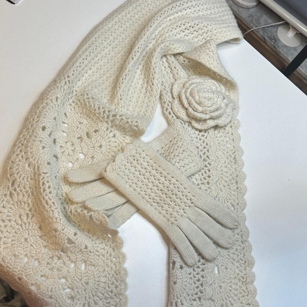 Marks & Spencer Cream Crochet Scarf and Glove Set